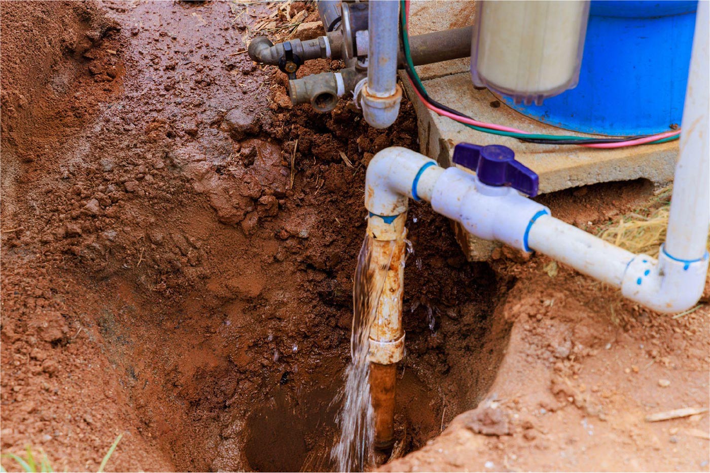 Expansive clay soil shrinking around a slab foundation, a common cause of pinhole copper leaks in Grand Prairie